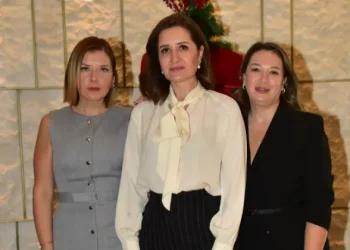 Güven Ailesi’nden deniz manzaralı brunch