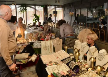 Ünlü isimler Türk Böbrek Vakfı’nın yeni yıl kermesinde buluştu