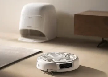 DJI’ın ilk hepsi bir arada robot süpürgesi: ROMO