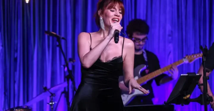 Ayça Varlıer’den Asa-Khaı Sahnesinde Müzikal Şölen