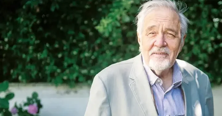 Tarihçi ve yazar İlber Ortaylı hayatını kaybetti