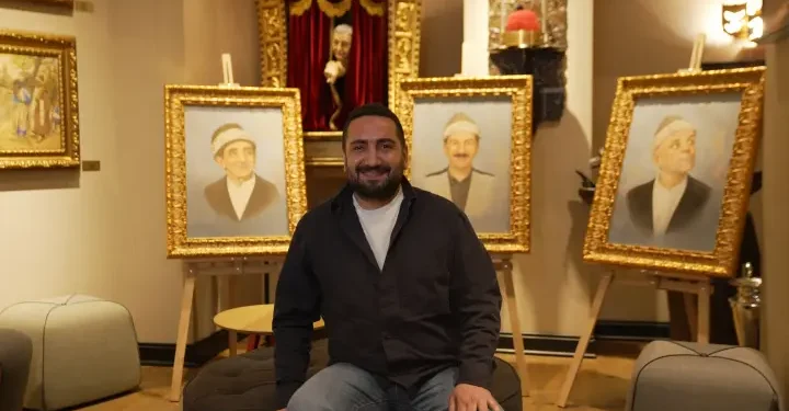 Cem Kebenç’in üç büyük ustayı resmettiği ‘Kavuklu Serisi’ Baba Sahne’de