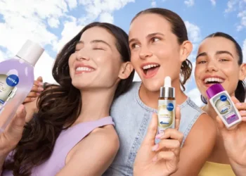 Cam Ciltten İlham Alan Parlaklık: Yeni NIVEA Skin Glow ile parlak cilt rutini