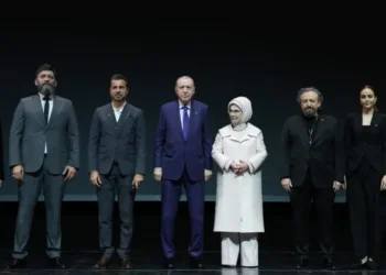 ‘Bir Adam Yaratmak’ın galası AKM’de gerçekleşti