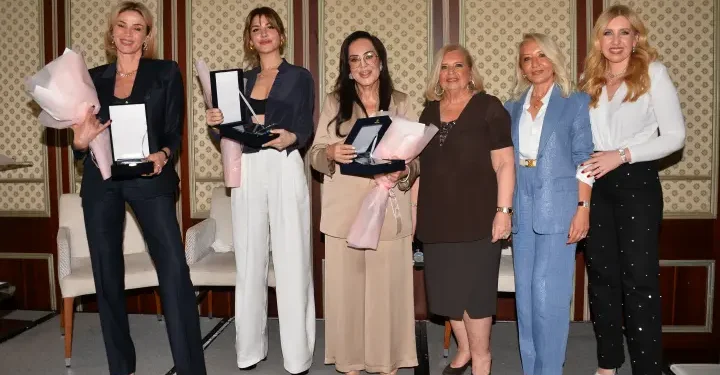 Başarım Sensin Derneği’nden Anneler Günü’ne özel anlamlı davet