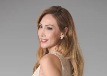 Çiğdem Çelik’ten ‘Mavi’ ile güçlü bir çıkış