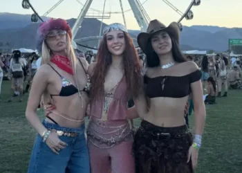 Ünlülerden Coachella çıkarması