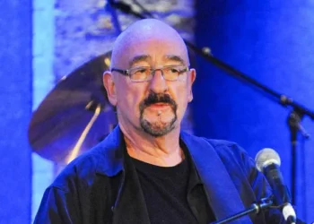 Rock müziğin efsanesi Dave Mason hayatını kaybetti