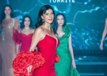 Duygu Çakmak, Miss Grand International All Star sahnesinde Türkiye’yi temsil ediyor