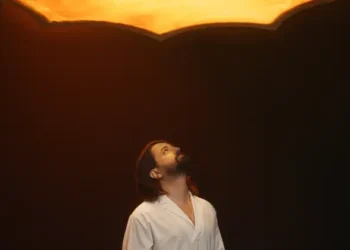 Koray Avcı’nın yeni projesi ’12’ yayında