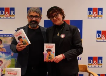 ‘Çiçeğim Mattia Ahmet Minguzzi’ yoğun katılımla okurla buluştu