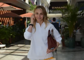 Nur Fettahoğlu’nun alışveriş keyfi