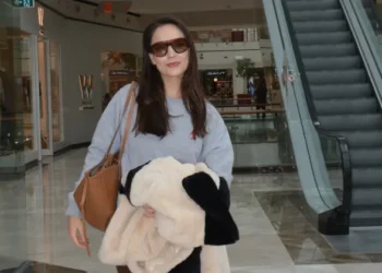 Zeynep Tuğçe Bayat oğlu için alışveriş turunda