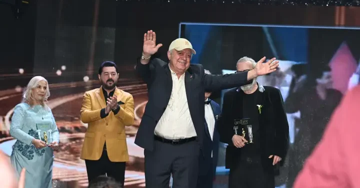 17. Quality Ödülleri’nde ‘Yaşam Boyu Onur’ ödülü Tolga Han’ın oldu